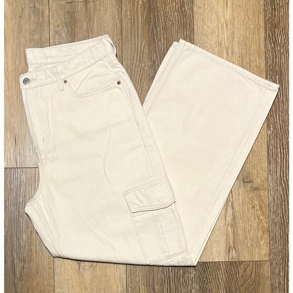 Old Navy Extra High Waisted Sky Hi Wide Leg Cargo Jeans Cream Sz 14 90s Y2K NWOT - Picture 2 of 11